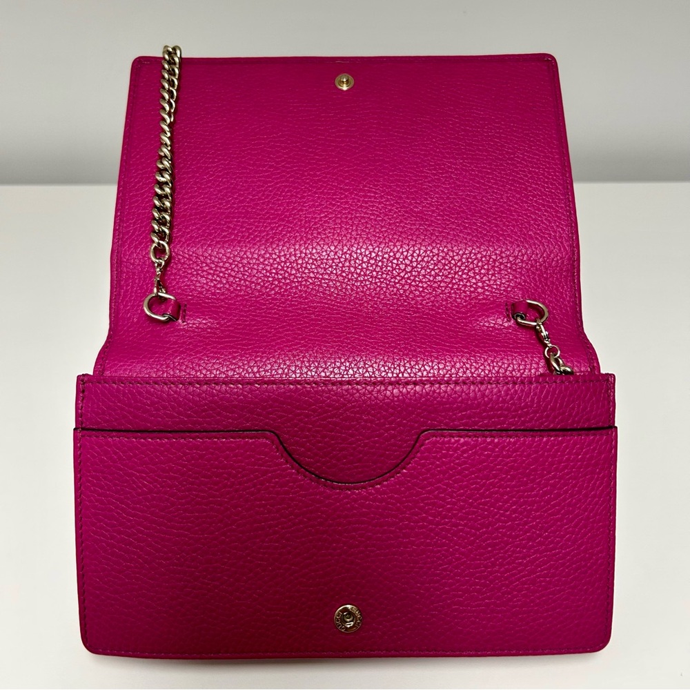 GUCCI Mini Soho Pebbled Leather Wallet On Chain Crossbody Bag Magenta Hot Pink - Picture 4 of 16